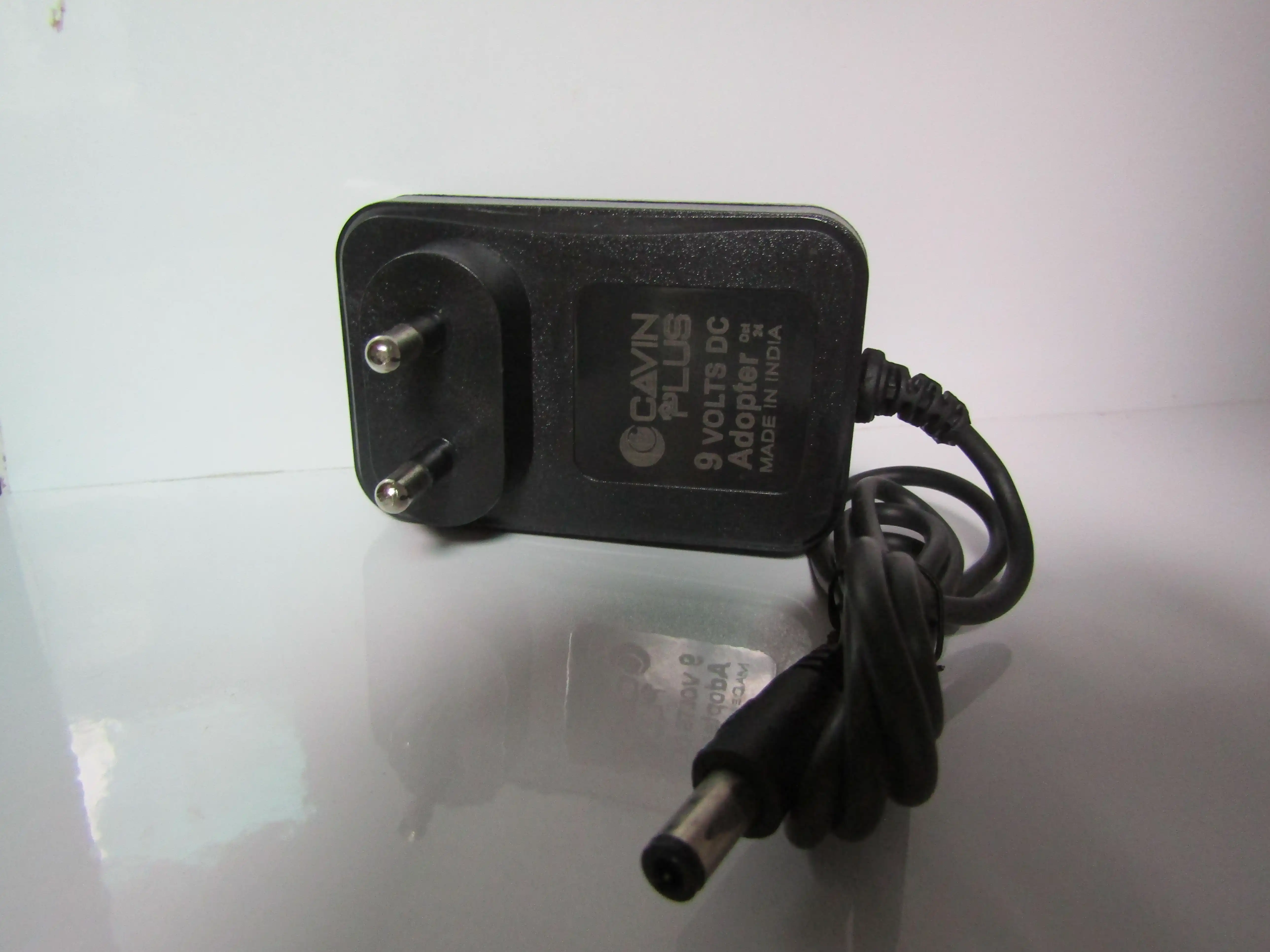 Cavin Plus 9V 2Amp Adapter